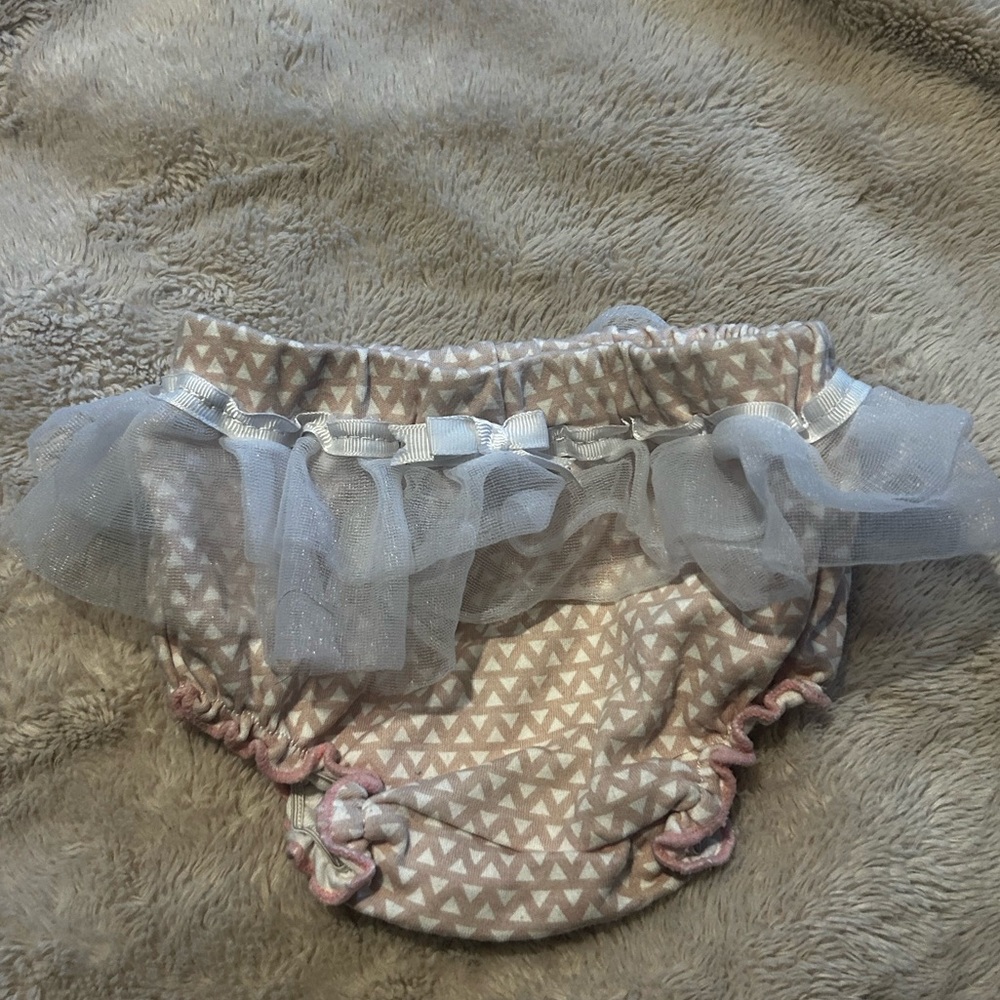 Baby Aspen 0-6 Months Girls Pink White Ruffle Diaper Cover Bow Stretchy Bloomers